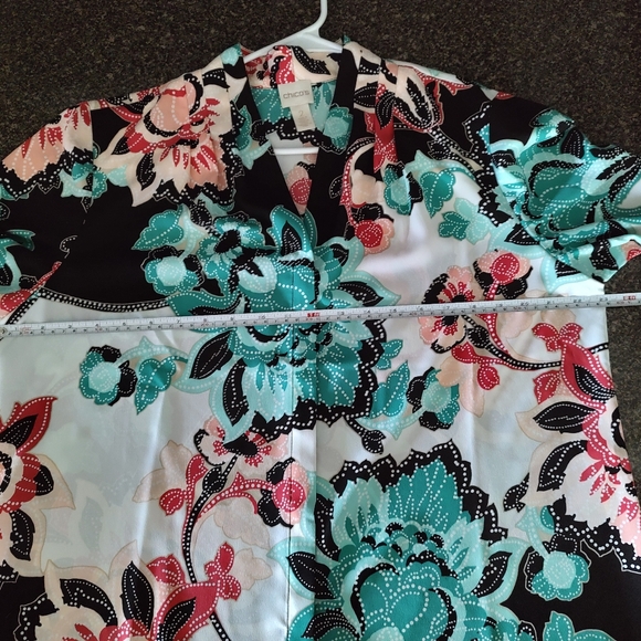 Beautiful Chico's blouse - Picture 8 of 9